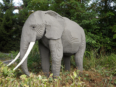 gray elephant sculpture thumbnail