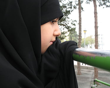 women's black headscarf thumbnail