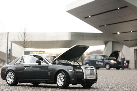 gray Rolls-Royce Wraith sedan during daytime thumbnail