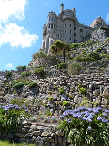 gray concrete castle during daytime thumbnail