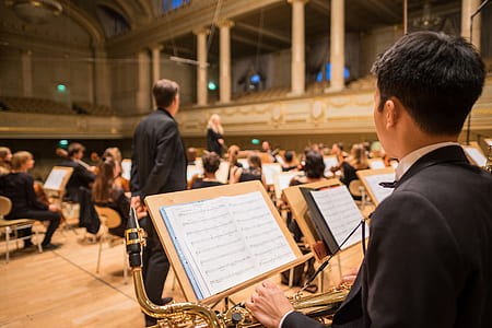 choral band playing music thumbnail