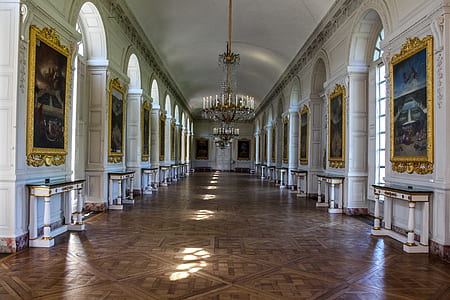 photo of building interior thumbnail