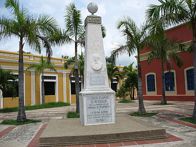 Juan B. Elbers Memorial Obelisk in Barranquilla, Colombia thumbnail