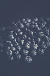 bunch of black berries thumbnail