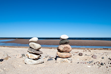 focus photography of two balance rocks thumbnail