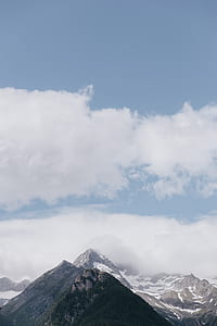 mountain under white clouds thumbnail