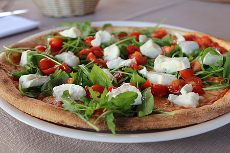 Fresh Italian pizza thumbnail