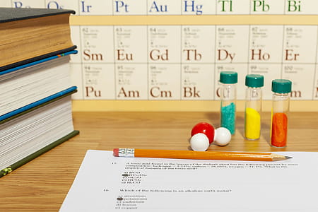 Chemistry quiz with books, water molecule and chemical powders. Multiple chiooice type questions. thumbnail