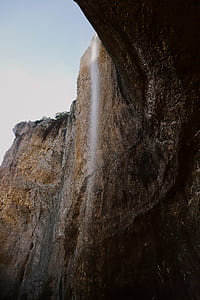 mountain under the cloudy sky thumbnail
