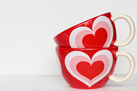 Coffee cups with love hearts thumbnail