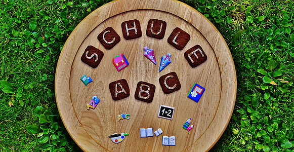 Schule ABC board on grass thumbnail