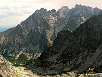 landscape photography of mountain thumbnail
