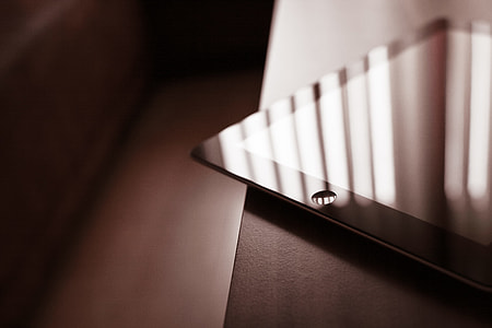 Corner of the iPad thumbnail