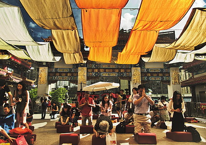 people praying in temple thumbnail