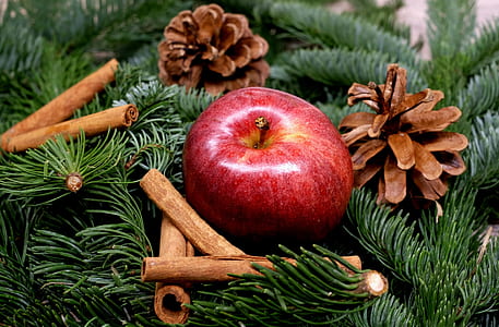 ripe apple with cinnamon rolls thumbnail