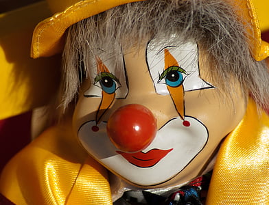 clown's face thumbnail