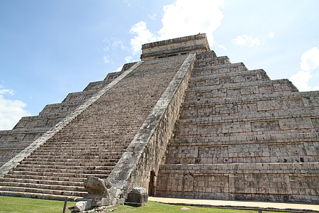 Chichen Itza, Mexico during daytime thumbnail