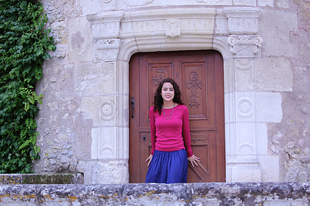 woman wearing pink long-sleeved shirt thumbnail