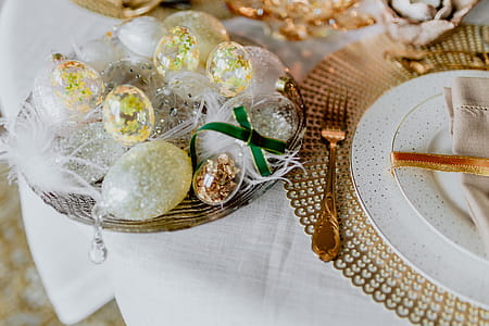 Easter Table Decorations thumbnail