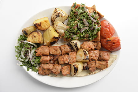grilled meat with tomato and onions thumbnail