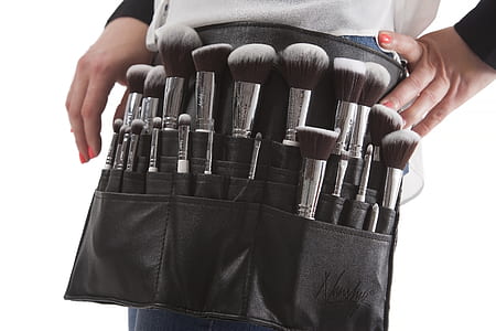 person wearing black makeup brush bag thumbnail