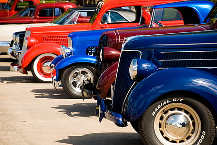 several cars thumbnail
