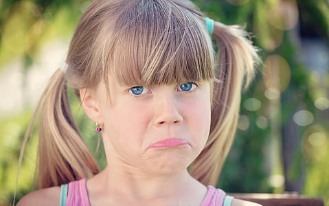 girl face thumbnail