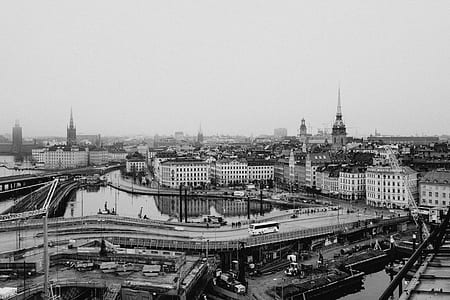 grayscale photo of city thumbnail