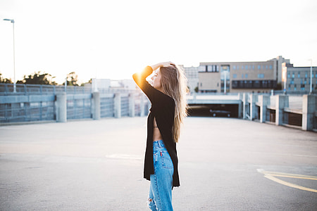 woman in black and blue clothes thumbnail