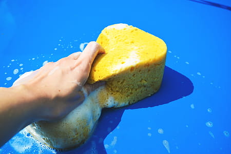 Washing Car with Sponge thumbnail
