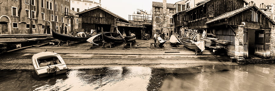 grayscale photo of dock thumbnail
