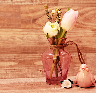 pink glass flower vase thumbnail