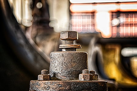 black and gray metal tool thumbnail