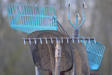 assorted gardening tools thumbnail