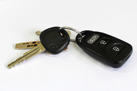 black vehicle key with fob thumbnail