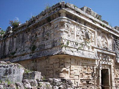 gray concrete building thumbnail