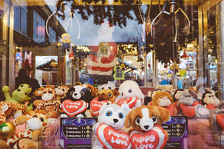 Toy Claw machine thumbnail