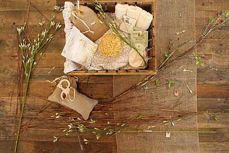 gift box, bathroom supplies, box, relaxation, supplies, decoration thumbnail