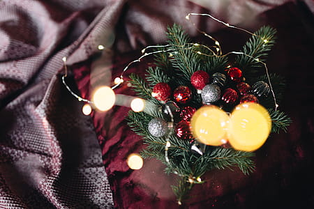 Burgundy Christmas Decorations thumbnail