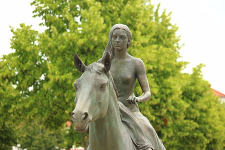 Woman Riding Horse Statue thumbnail