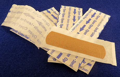 Bandages pile thumbnail