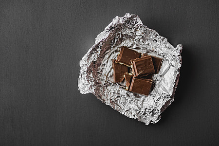 White and nut chocolate bars thumbnail