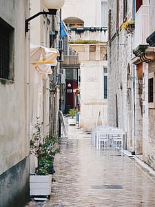 pathway between buildings thumbnail