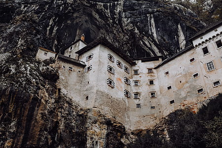 Predjama castle at the cave mouth in Postojna, Slovenia thumbnail