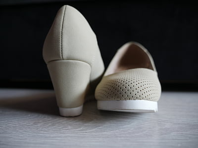 pair of white chunky heels thumbnail