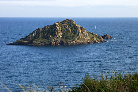 Islands in the Sea in Thailand thumbnail