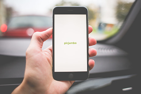 iPhone 6 in Traffic Jam thumbnail
