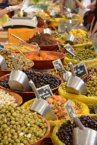 variety of beans in baskets with prices thumbnail