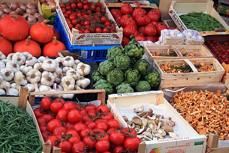 display of vegetables and spices thumbnail