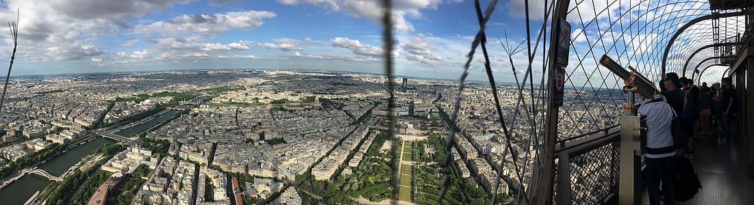 Aerial Shot Photography of City thumbnail